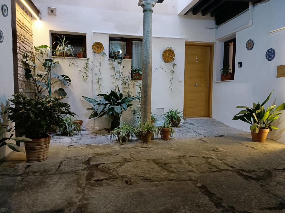 Apartamentos Los Lobos Granada Kültér fotó